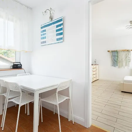 Homestay Cos Innego - 150 Metrow Do Plazy *