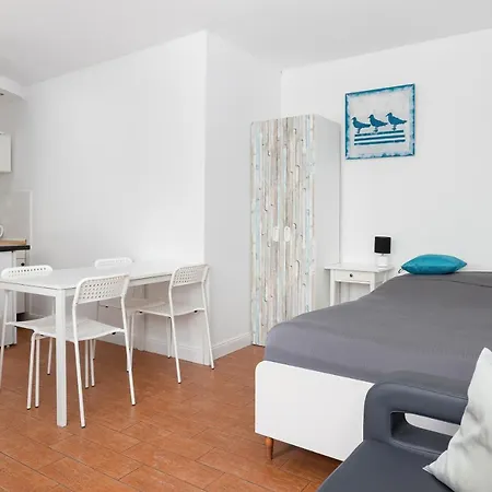 Cos Innego - 150 Metrow Do Plazy Homestay *