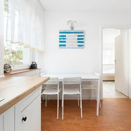 Homestay Cos Innego - 150 Metrow Do Plazy Dziwnowek