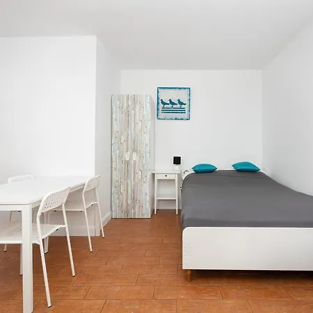 Homestay Cos Innego - 150 Metrow Do Plazy *