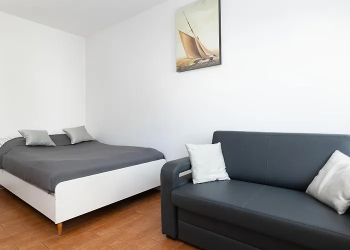 Cos Innego - 150 Metrow Do Plazy Dziwnówek