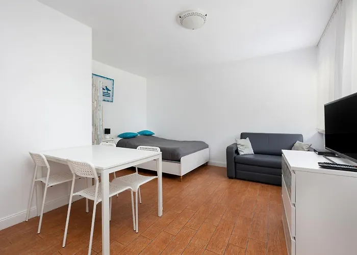 Séjour chez l'habitant Cos Innego - 150 Metrow Do Plazy *